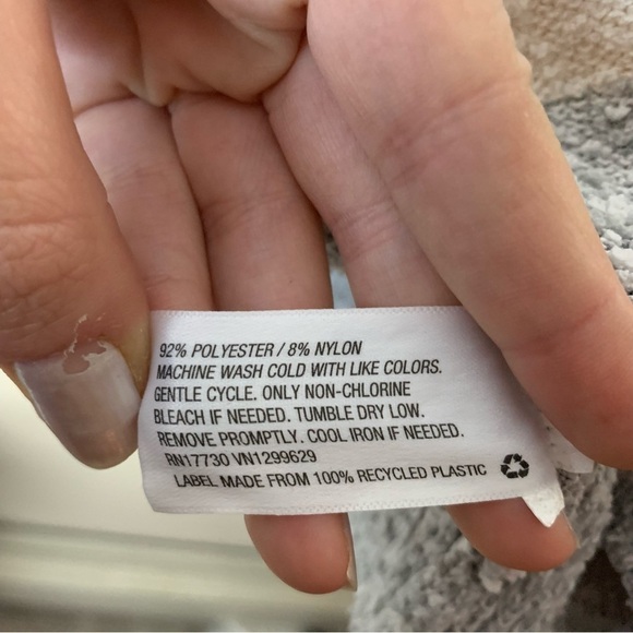 [Knox Rose] Women's V-neck Gray & White Striped Sweater - Picture 6 of 8